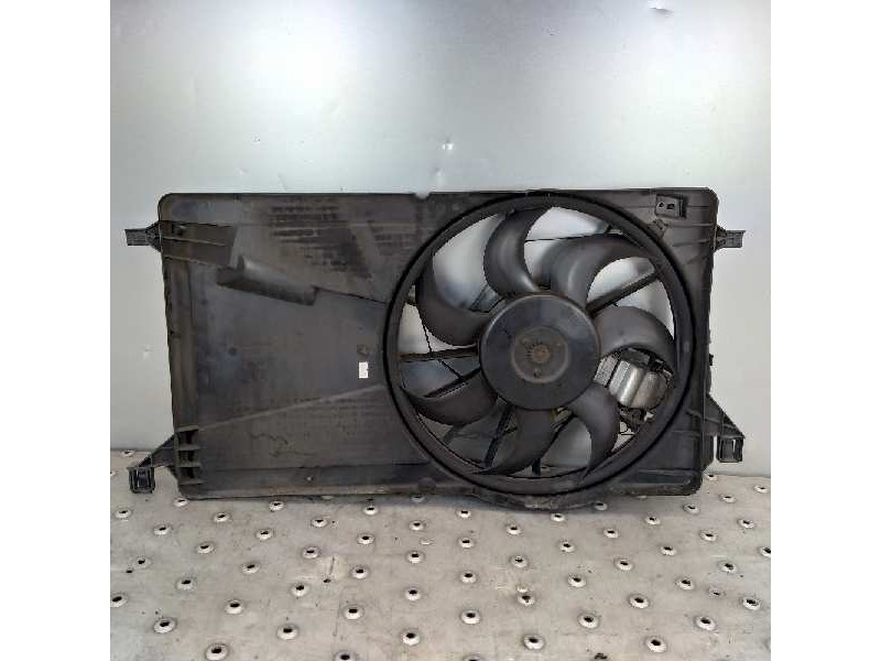 Recambio de electroventilador para mazda 3 berlina (bk) 1.6 crdt active referencia OEM IAM 3M5H8C607XF 0130307146 1137328558