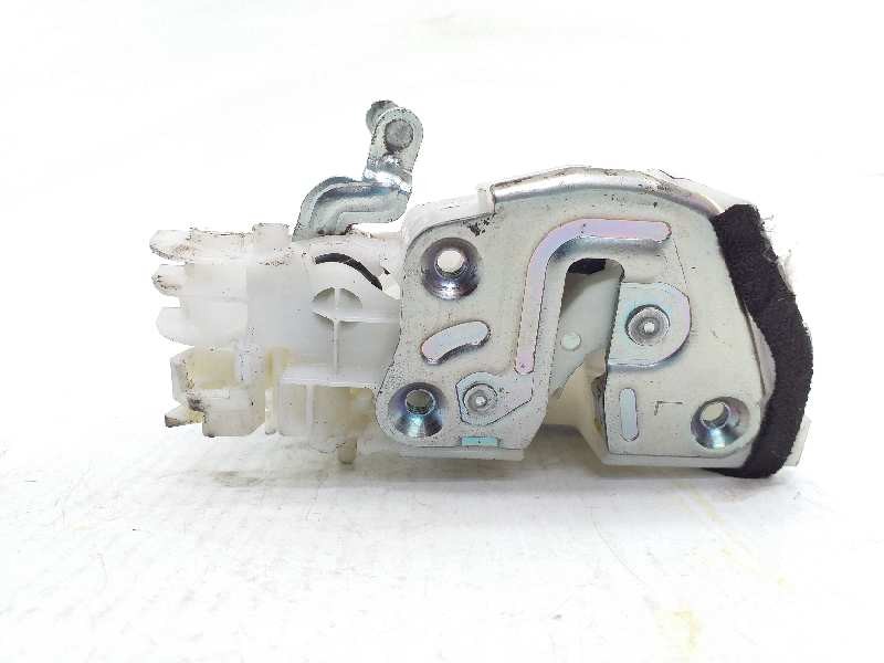 Recambio de cerradura puerta trasera izquierda para suzuki vitara 1.6 ddis comfort 4x4 referencia OEM IAM 8230254P01  