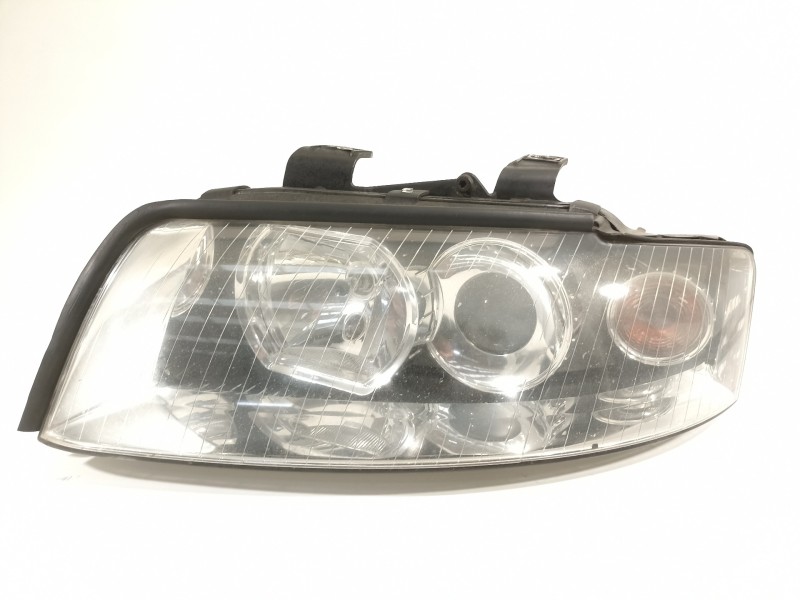Recambio de faro izquierdo para audi a4 berlina (8e) 2.5 tdi (114kw) referencia OEM IAM 8E0941003S  