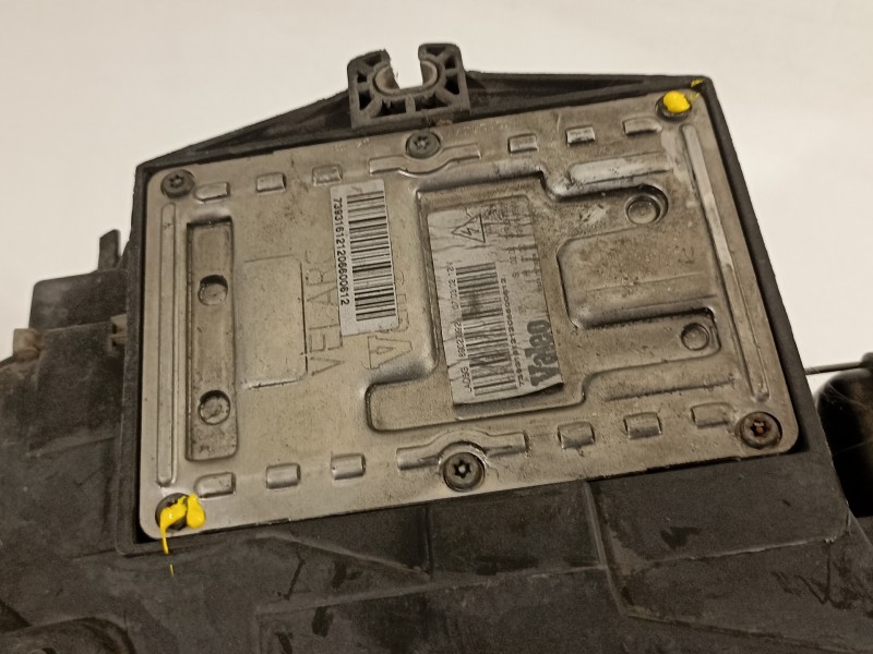 Recambio de faro izquierdo para audi a4 berlina (8e) 2.5 tdi (114kw) referencia OEM IAM 8E0941003S  