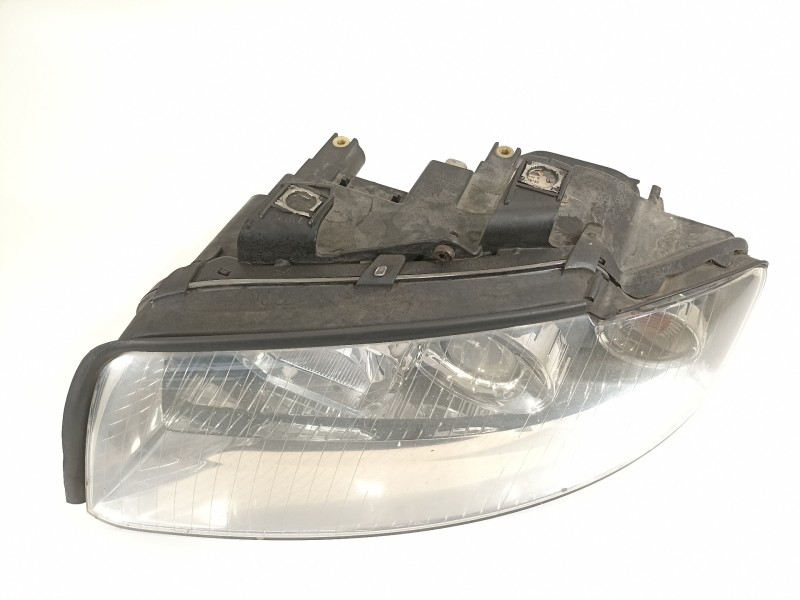 Recambio de faro izquierdo para audi a4 berlina (8e) 2.5 tdi (114kw) referencia OEM IAM 8E0941003S  