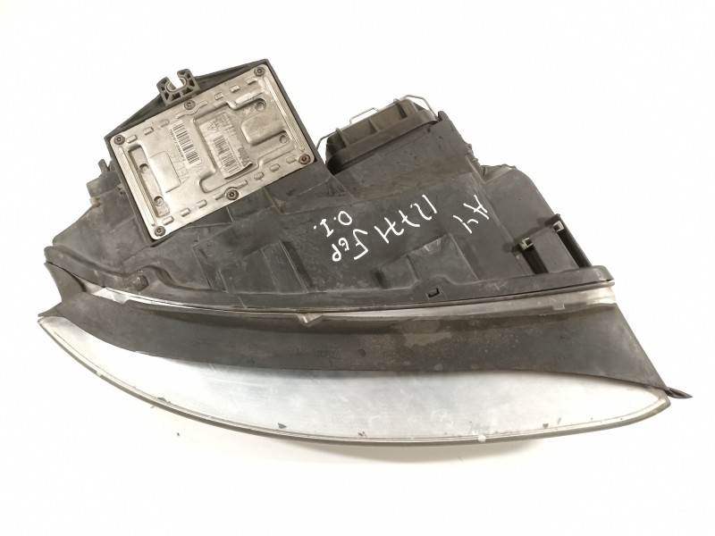 Recambio de faro izquierdo para audi a4 berlina (8e) 2.5 tdi (114kw) referencia OEM IAM 8E0941003S  
