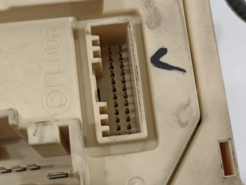 Recambio de caja reles / fusibles para kia carens ( ) basic referencia OEM IAM 91950A4510  