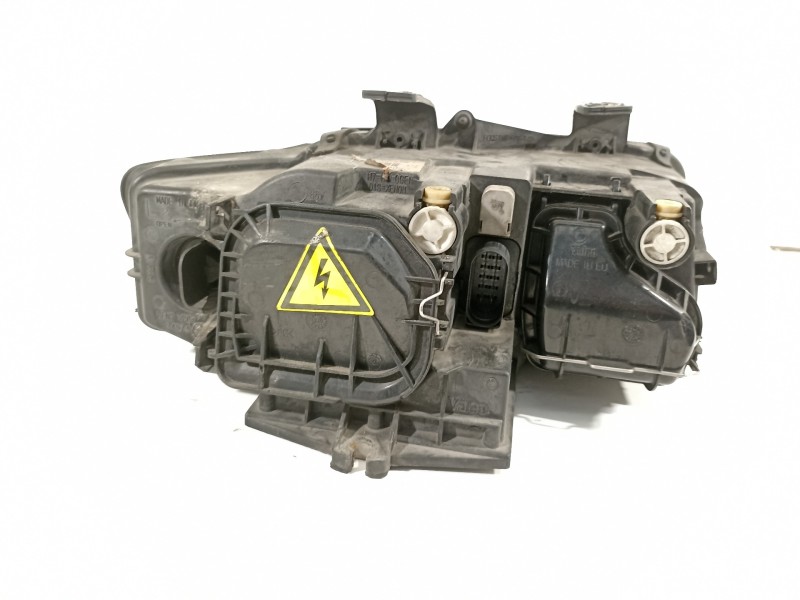 Recambio de faro izquierdo para audi a4 berlina (8e) 2.5 tdi (114kw) referencia OEM IAM 8E0941003S  