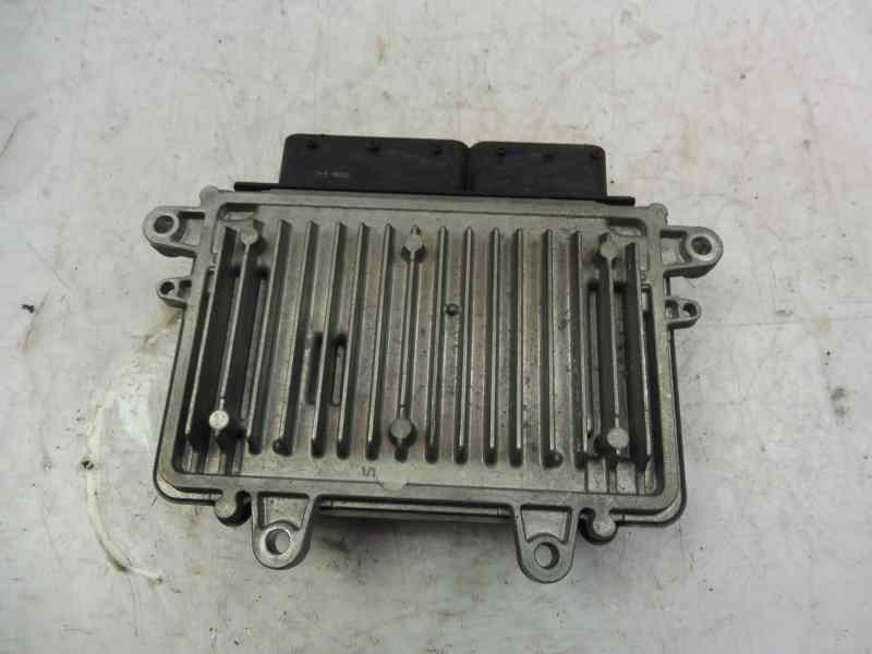 Recambio de centralita motor uce para mercedes-benz clase b (w245) 180 cdi (245.207) referencia OEM IAM A6401507679 0281013026 