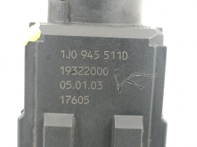 Recambio de sensor para seat leon (1m1) signo referencia OEM IAM 1J0945511D  