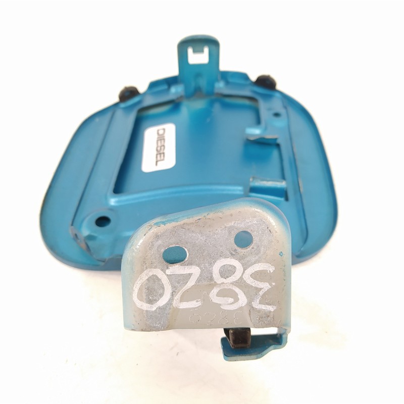 Recambio de tapa exterior combustible para suzuki vitara 1.6 ddis comfort 4x4 referencia OEM IAM   