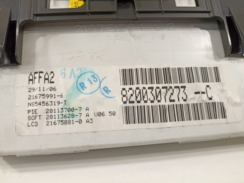 Recambio de pantalla multifuncion para renault clio iii confort expression referencia OEM IAM 8200307273 8200307273C 