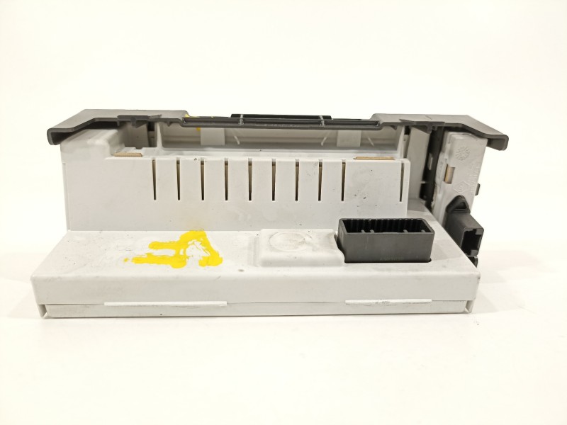 Recambio de pantalla multifuncion para renault clio iii confort expression referencia OEM IAM 8200307273 8200307273C 