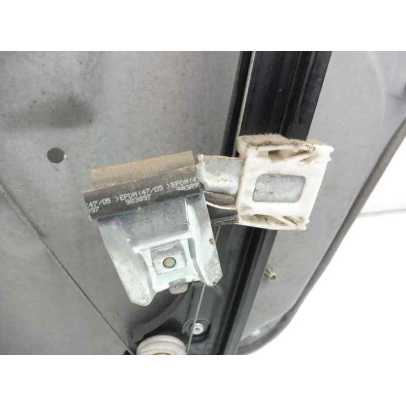 Recambio de elevalunas delantero izquierdo para mercedes-benz clase b (w245) 180 cdi (245.207) referencia OEM IAM A1697202779  