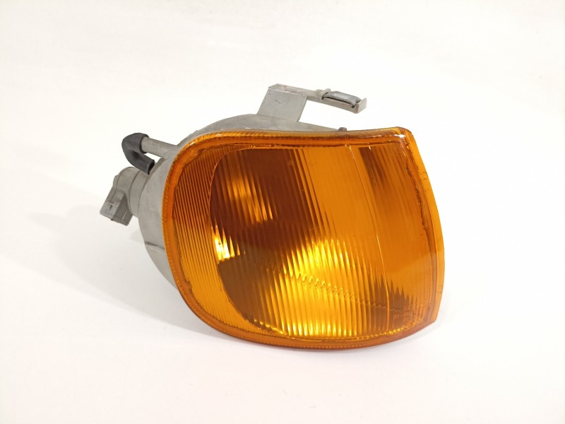 Recambio de piloto delantero derecho para volkswagen polo berlina (6n1) air referencia OEM IAM 6N0953042B  