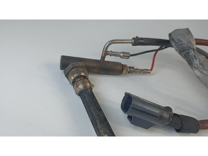 Recambio de inyector para ford transit caja cerrada ´06 2.2 tdci cat referencia OEM IAM 04L131113J  