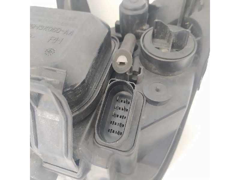 Recambio de faro derecho para ford focus berlina (cap) sport referencia OEM IAM 4M5113W029JB  