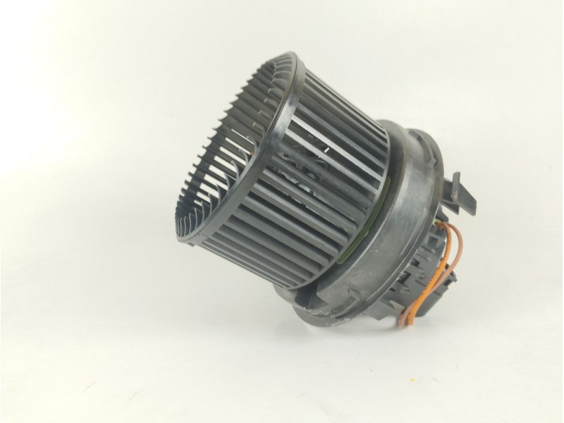 Recambio de ventilador calefaccion para toyota aygo x-cite referencia OEM IAM T918262  