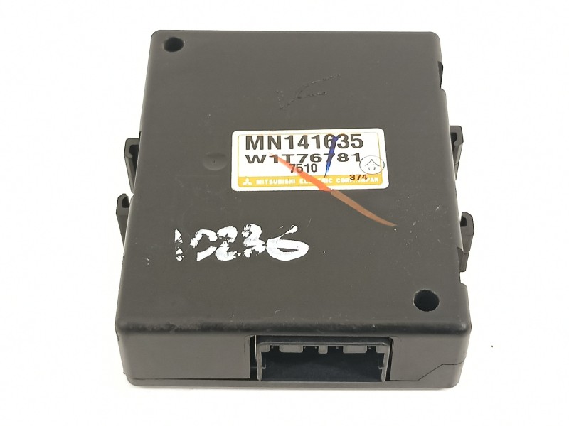 Recambio de modulo electronico para citroën c-crosser xtr referencia OEM IAM MN141635  