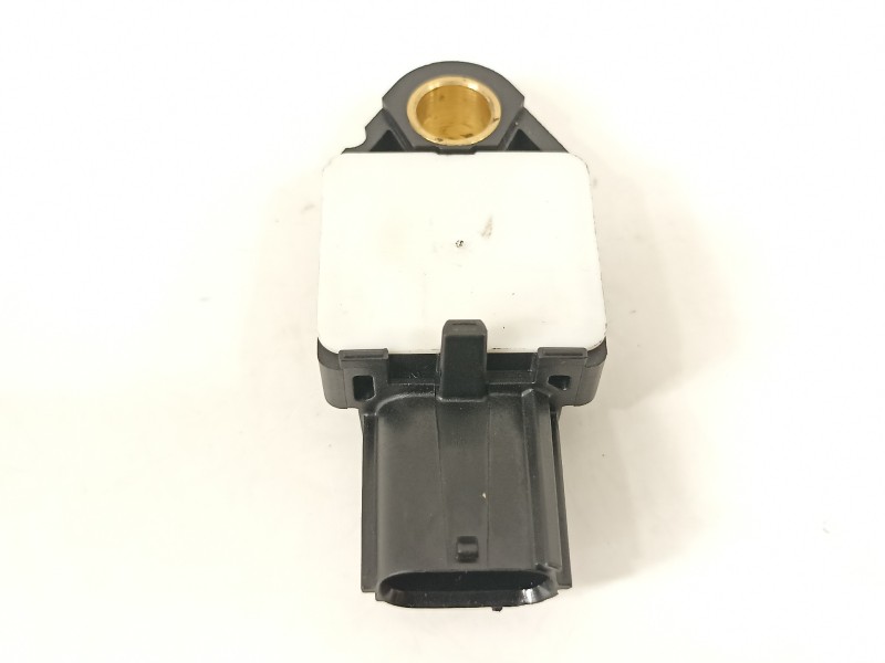 Recambio de sensor para citroën c-crosser xtr referencia OEM IAM 8651A001  