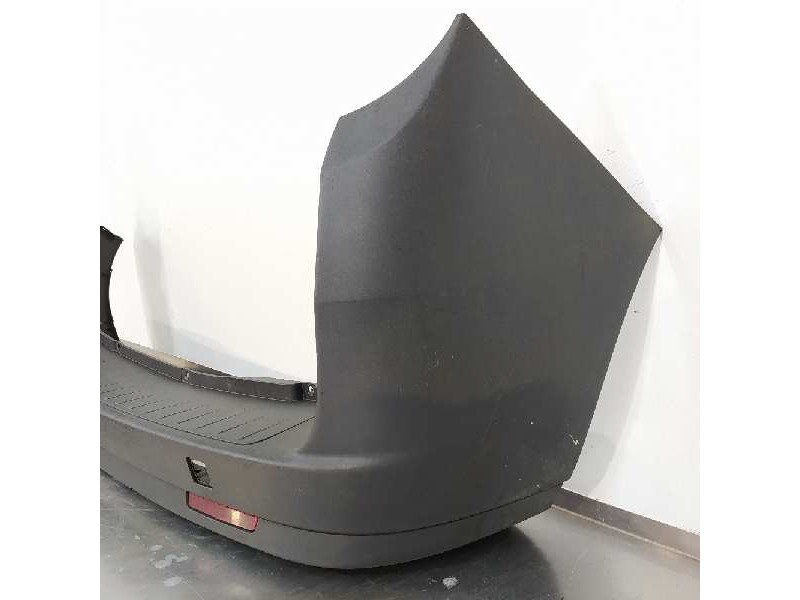 Recambio de paragolpes trasero para fiat doblo active referencia OEM IAM 735473499  