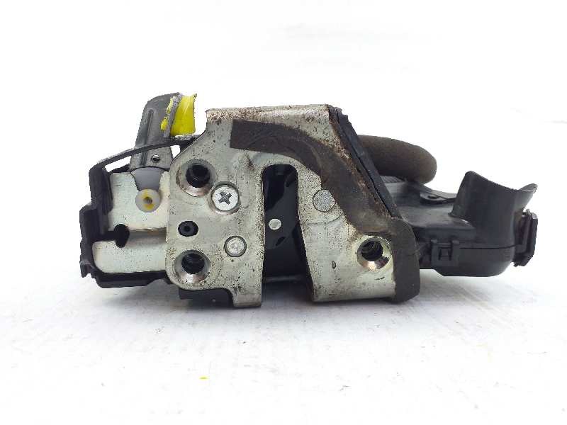 Recambio de cerradura puerta delantera izquierda para toyota avensis (t27) advance referencia OEM IAM   