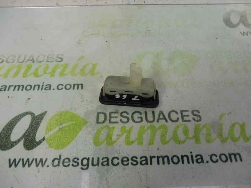Recambio de maneta exterior porton para renault clio iv authentique referencia OEM IAM 8200395515  