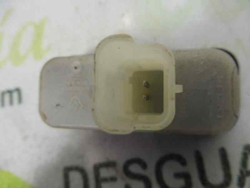 Recambio de maneta exterior porton para renault clio iv authentique referencia OEM IAM 8200395515  