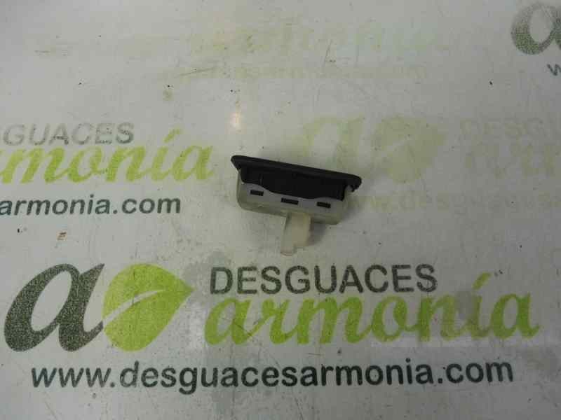 Recambio de maneta exterior porton para renault clio iv authentique referencia OEM IAM 8200395515  