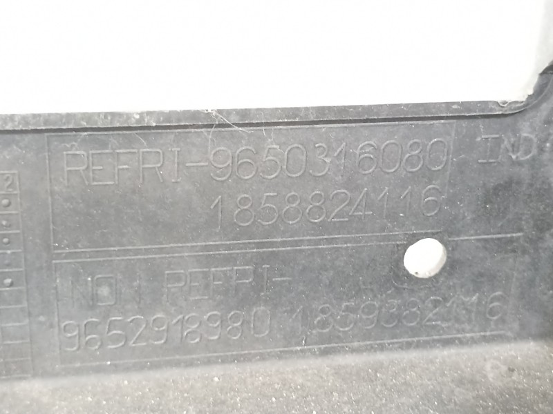 Recambio de panel frontal para peugeot 308 confort referencia OEM IAM 9650316080  