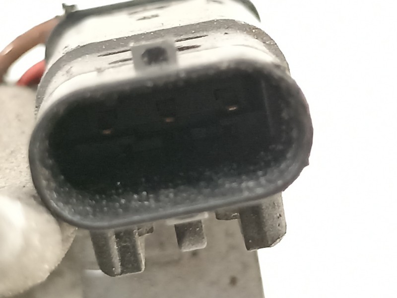 Recambio de compresor aire acondicionado para bmw serie 2 gran tourer (f46) 218d referencia OEM IAM 64526826879  