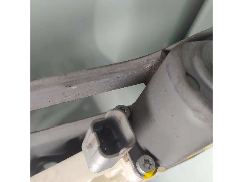 Recambio de elevalunas delantero izquierdo para kia magentis ex ii referencia OEM IAM 824702G060 6F15A0088 AM052B0