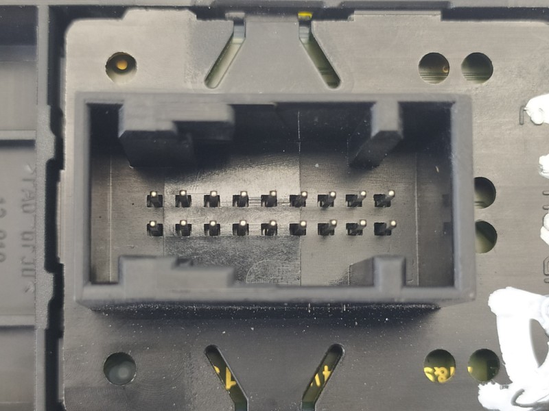 Recambio de mando elevalunas delantero izquierdo para peugeot 308 confort referencia OEM IAM 96565186XT  