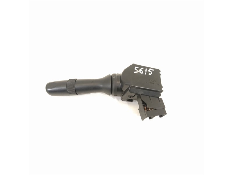 Recambio de mando limpia para toyota avensis (t27) advance referencia OEM IAM 0518017F420  