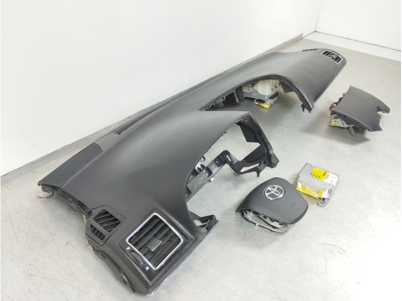 Recambio de kit airbag para toyota avensis (t27) advance referencia OEM IAM 0501105021 Y06470111AEL 8917005230