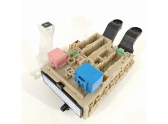 Recambio de caja reles / fusibles para toyota avensis (t27) advance referencia OEM IAM 8273005720 308511K09 