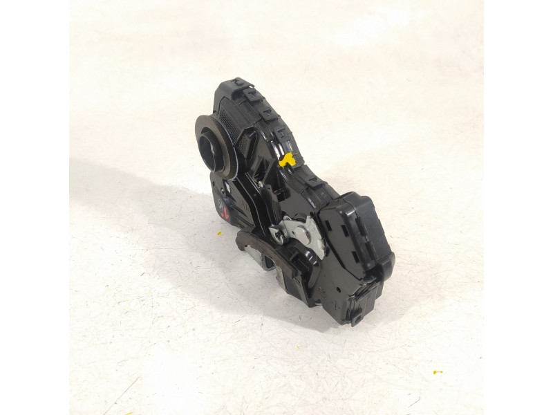 Recambio de cerradura puerta delantera izquierda para toyota auris hybrid active referencia OEM IAM   