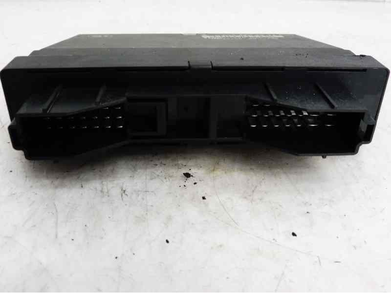 Recambio de caja reles / fusibles para mercedes-benz clase clk (w209) coupe 320 (209.365) referencia OEM IAM A2098205926 376800G