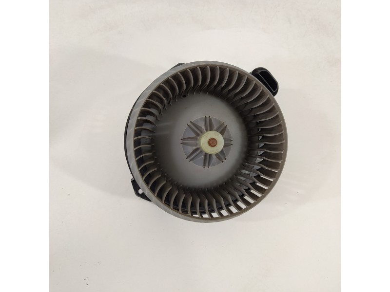 Recambio de ventilador calefaccion para toyota avensis (t27) advance referencia OEM IAM AV2727008103  