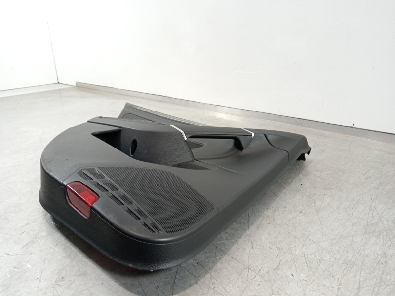 Recambio de guarnecido puerta trasera izquierda para volkswagen golf vii lim. gte referencia OEM IAM 5G4868073 5G6867211 