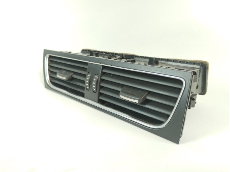 Recambio de rejilla aireadora para audi a5 cabriolet (8f7) 3.0 tdi quattro referencia OEM IAM 8T1820951B  