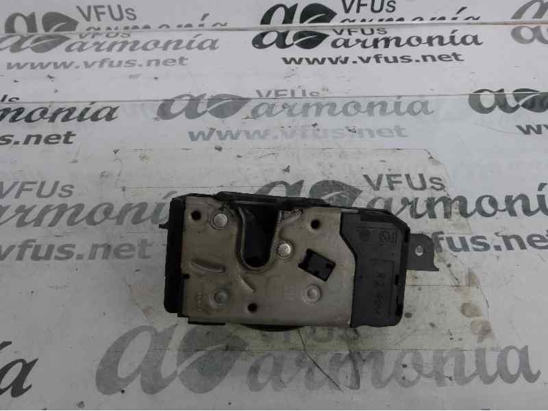 Recambio de cerradura puerta delantera derecha para opel astra gtc cosmo referencia OEM IAM 13210749  
