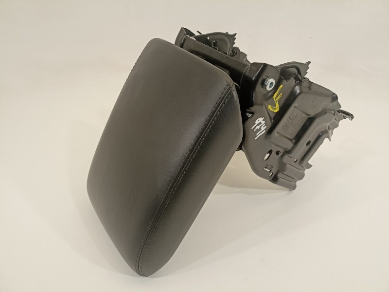 Recambio de apoyabrazos central para audi a5 cabriolet (8f7) 3.0 tdi quattro referencia OEM IAM 8K0864283  