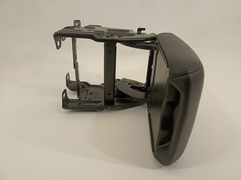 Recambio de apoyabrazos central para audi a5 cabriolet (8f7) 3.0 tdi quattro referencia OEM IAM 8K0864283  