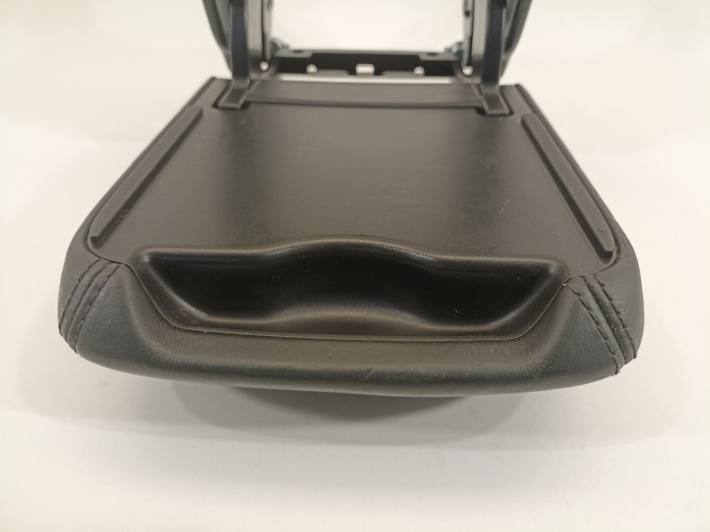 Recambio de apoyabrazos central para audi a5 cabriolet (8f7) 3.0 tdi quattro referencia OEM IAM 8K0864283  