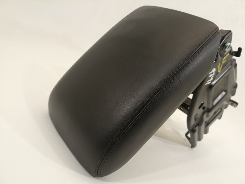 Recambio de apoyabrazos central para audi a5 cabriolet (8f7) 3.0 tdi quattro referencia OEM IAM 8K0864283  