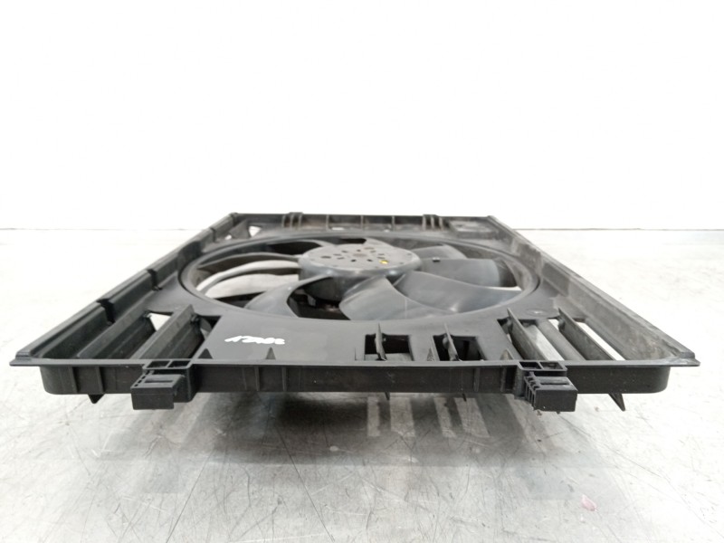 Recambio de electroventilador para volkswagen golf vii lim. gte referencia OEM IAM 5Q0121203DG  