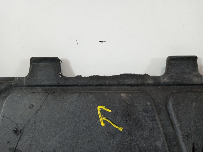Recambio de cubrecarter para volkswagen golf vii lim. gte referencia OEM IAM 3Q0825236  