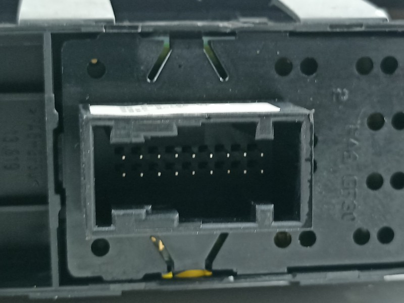 Recambio de mando elevalunas delantero izquierdo para peugeot 308 confort referencia OEM IAM 96565186XT  