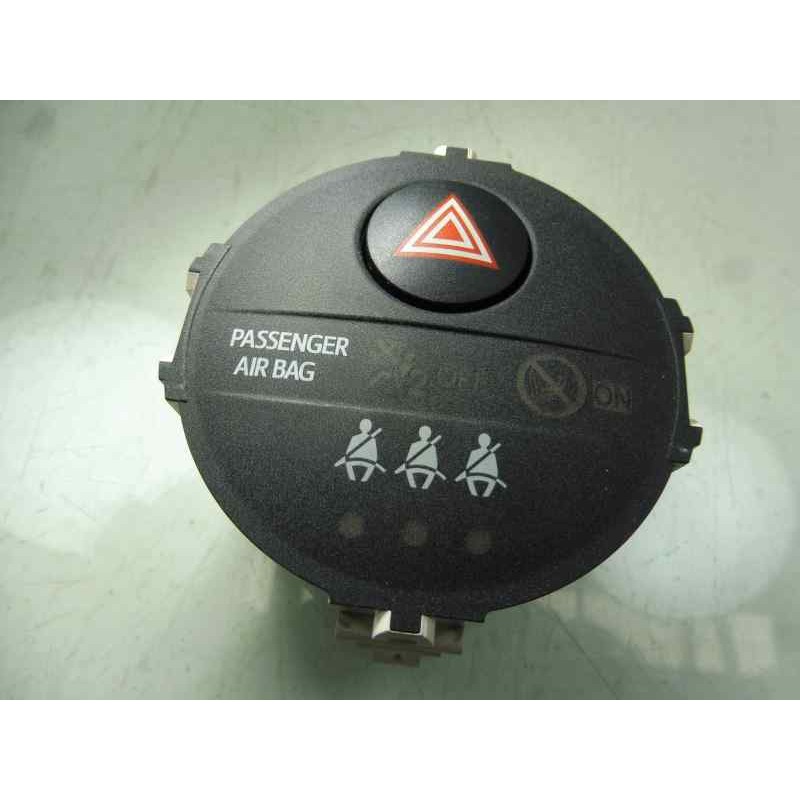 Recambio de warning para toyota yaris ts referencia OEM IAM 839500D050A  