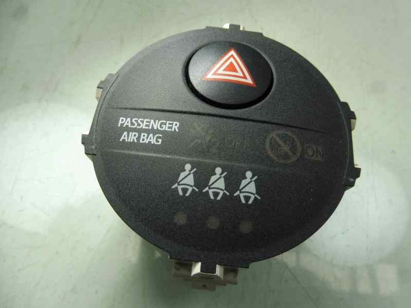 Recambio de warning para toyota yaris ts referencia OEM IAM 839500D050A  