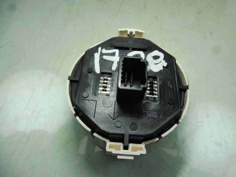 Recambio de warning para toyota yaris ts referencia OEM IAM 839500D050A  
