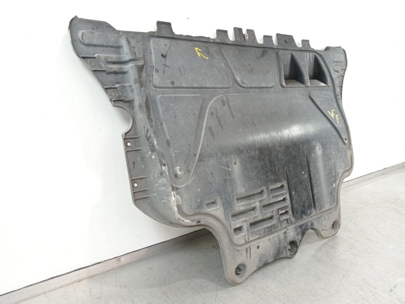 Recambio de cubrecarter para volkswagen golf vii lim. gte referencia OEM IAM 3Q0825236  