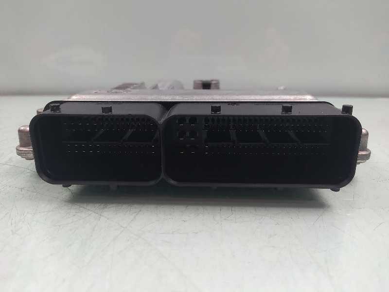 Recambio de centralita motor uce para seat leon (5f1) style referencia OEM IAM 04L907445E 28499989 